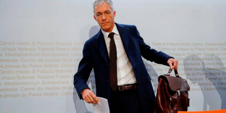 استقالة المدعي العام السويسري بعد أعوام من “فضيحة الفيفا”