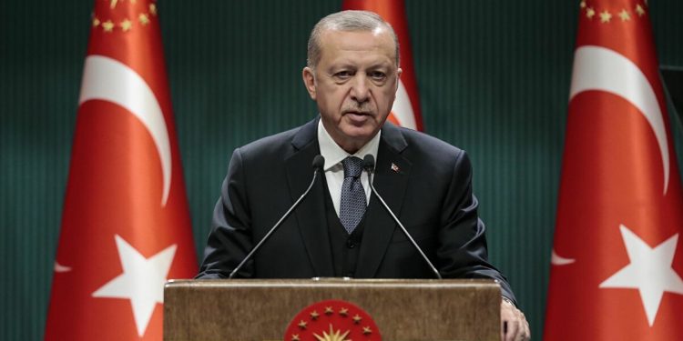 أردوغان: أتاتورك ارتكب خطأً.. ونحن صححناه!