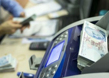 تركيا: البنوك الحكومية ترفع فائدة القروض العقارية