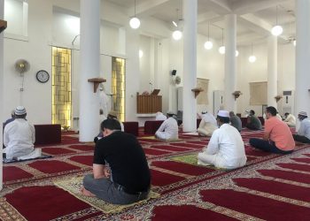 استئناف صلاة الجمعة بالكويت بعد أشهر من الإغلاق بسبب كورونا