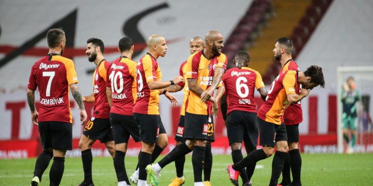 غلطة سراي يحقق أول فوز بعد 8 مباريات في الدوري التركي الممتاز