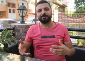 تركيا: فصل موظف أعزب لتعليمه أطفاله بمدارس حركة الخدمة!