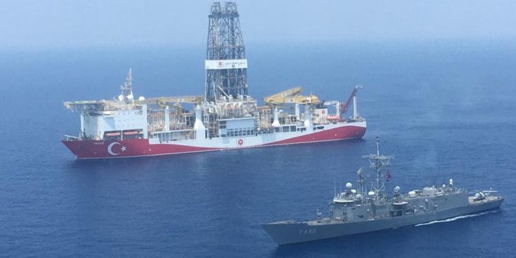 تركيا تتحدى تحذيرات أوروبا وتنقل سفينة تنقيب إلى جنوب قبرص