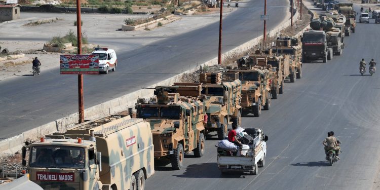 المرصد السورى: رتل عسكرى تركى يدخل سوريا متجها لمناطق خفض التصعيد
