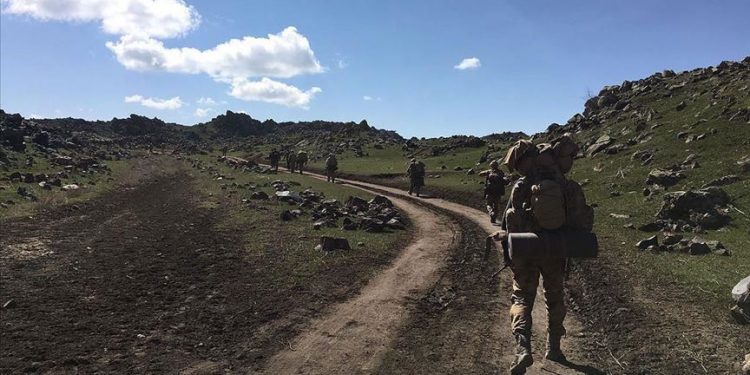 تركيا تطلق عملية “الصاعقة-3” في ثلاث ولايات كردية