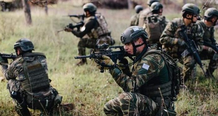 الجيش اليوناني يتأهب بعد تحركات تركيا المنزعجة من ترسيم الحدود مع مصر