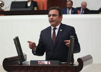برلماني: معدلات البطالة في تركيا تهدد بكوارث اجتماعية واقتصادية