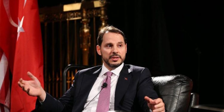 حزب السعادة: حقل الغاز المكتشف لن يسد نزيف اقتصاد تركيا