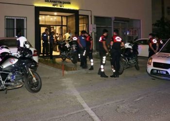 تركيا.. نائب والي هاتاي يرتكب مذبحة بسلاحه الخاص