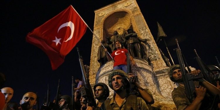 غزاة 15 تموز.. 4 سنوات على انقلاب تركيا وقائمة المنتفعين منه في تزايد!