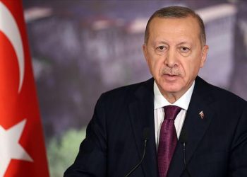 أردوغان يعزي نظيره اللبناني في ضحايا انفجار بيروت