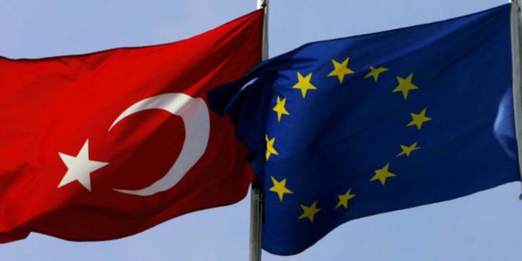 تركيا ترد على دعوة الاتحاد الأوربي بالتهدئة في شرق الموسط