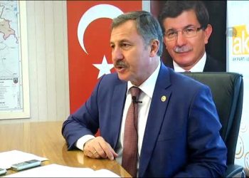 حزب داود أوغلو: سيرحل نظام أردوغان ولو أبى