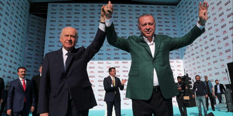 استطلاع رأي يكشف نسبة تأييد التحالف الحاكم في تركيا