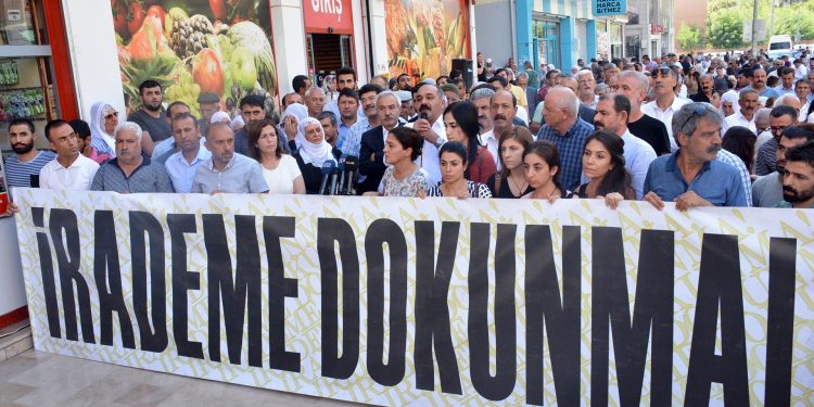 أردوغان فرض الوصاية على 81% من البلديات الكردية