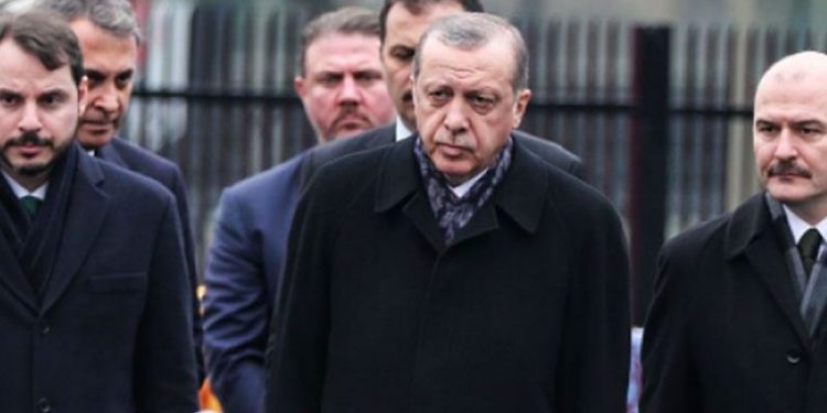 هل كان حفل إعلان اكتشافات الغاز إعلانًا عن وريث حكم أردوغان؟