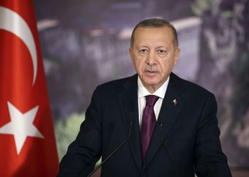 تقرير: تركيا «تحرق» الاحتياطيات من أجل انتعاش اقتصادي سريع