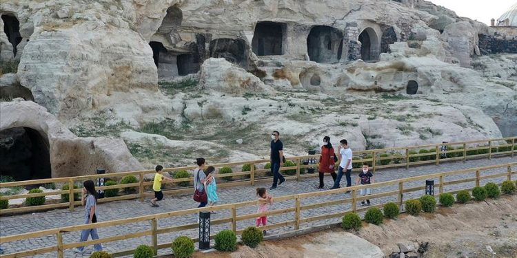 تركيا.. السياحة المحلية تسجل أعلى زيادة