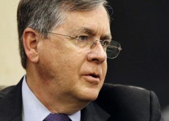 السفير الأمريكي: مديونات تركيا لشركاتنا في القطاع الطبي تفاقمت!