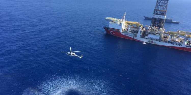 اليونان: أعمال تركيا في المتوسط غير قانونية وتتطلب ردًّا دوليًّا