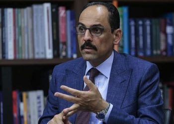 الرئاسة التركية: نبحث التعاون مع فرنسا في ليبيا!