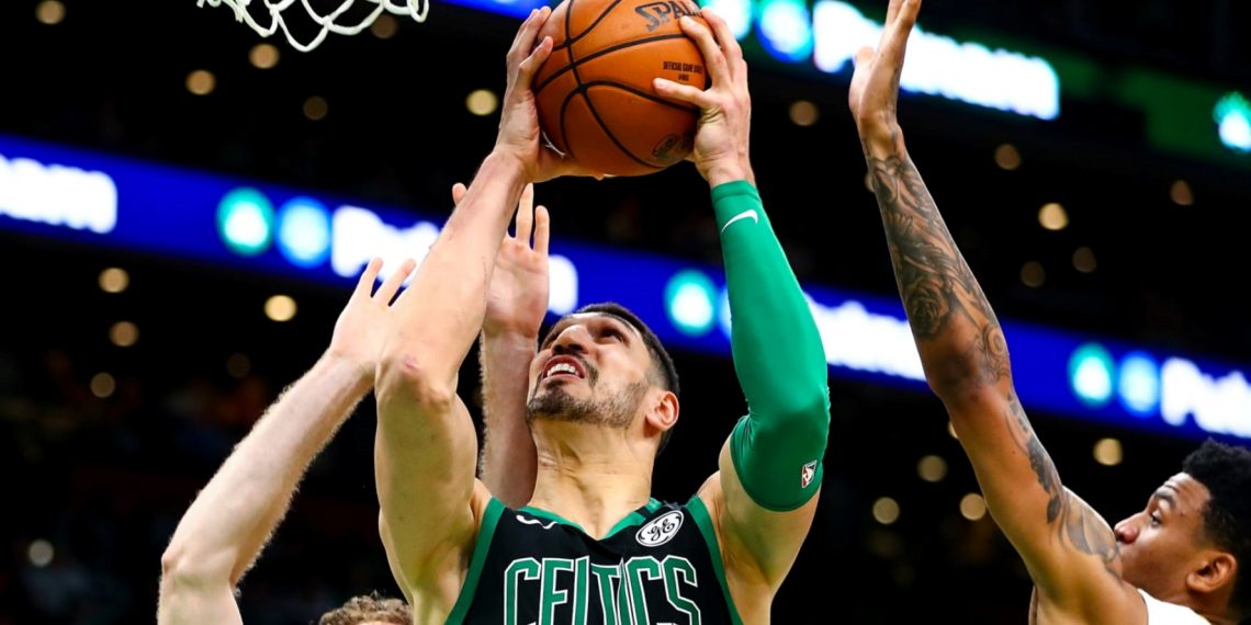 معلقون أتراك يخافون من ذكر اسم لاعب يعارض أردوغان!