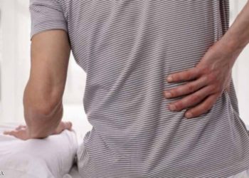 عادات تؤدي إلى تقوس الظهر!