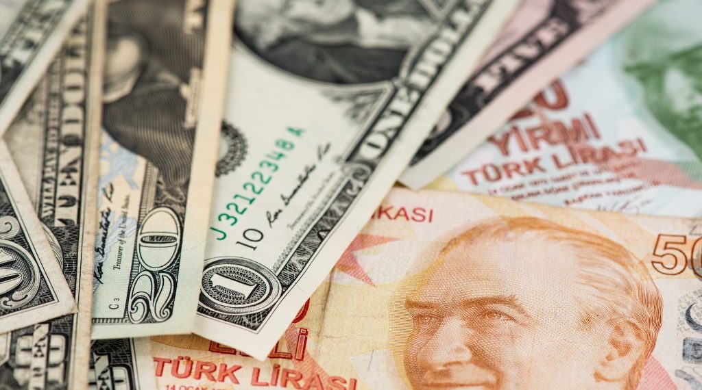 تركيا.. الدولار يسجل رقما قياسيًا جديدًا أمام الليرة