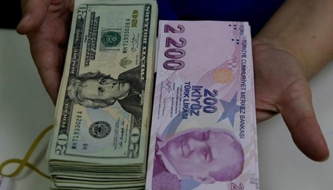 تركيا.. الدولار يسجل أعلى مستوى على الإطلاق أمام الليرة