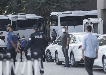 تركيا.. الإفراج عن 3 سياسيين أكراد في أحداث كوباني من أصل 82!