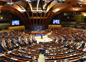 البرلمان الأوروبي يدعو تركيا إلى وقف قمع المعارضة