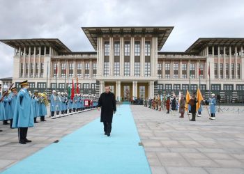 886 مليون ليرة تركية زيادة بميزانية الرئاسة التركية