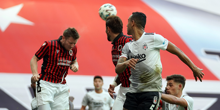 بشكتاش يخسر أمام ضيفه جنتشلر بيرلغي