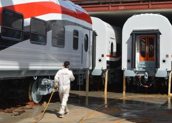 مصر تتسلم دفعة جديدة من عربات القطار روسية الصنع (صور)