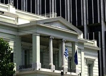 وزير خارجية اليونان: تركيا تحولت إلى وكالة سفر للجهاديين