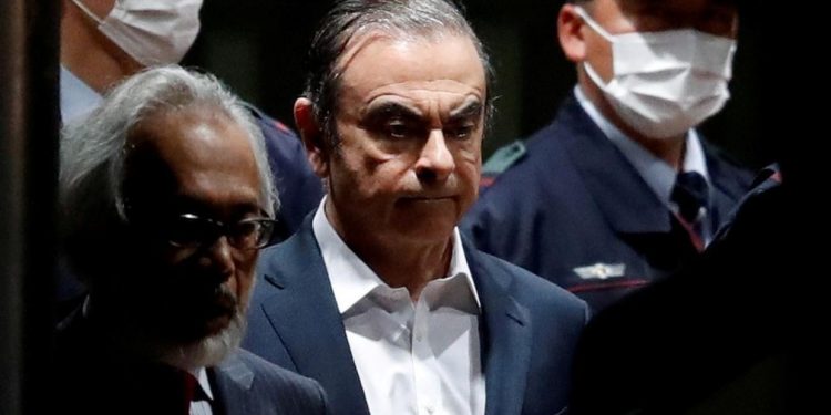 واشنطن توافق على تسليم اليابان متهمين بتهريب “غصن”