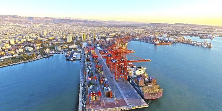 العجز التجاري التركي يزيد 3 أضعاف في سبتمبر