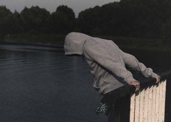 تركيا.. 1300 حالة انتحار في 5 سنوات بسبب الفقر