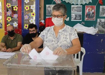 انطلاق التصويت بالانتخابات الرئاسية في شمال قبرص