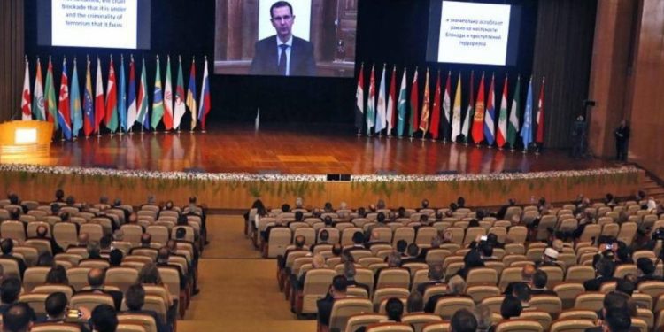 الأسد يتعهد بـ “حياة كريمة” للاجئين العائدين إلى سوريا