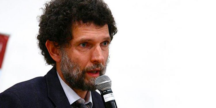 صحفي لوزير العدل: ما المبرر القانوني لاعتقال كافالا منذ 3 سنوات؟