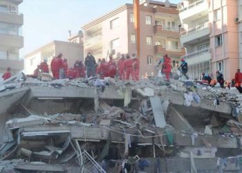 كاتب تركي: الحكومة استغلت ضرائب الزلازل في زيادة موارد الموازنة