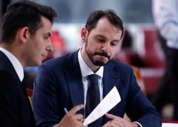 90% من الأتراك ابتهجوا لسماع خبر استقالة صهر أردوغان