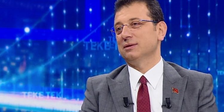 رئيس بلدية إسطنبول يدعو لعزل عام لمواجهة موجة كورونا الثانية