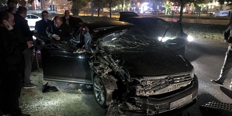 تركيا.. إصابة عمدة بلدية في حادث مروري