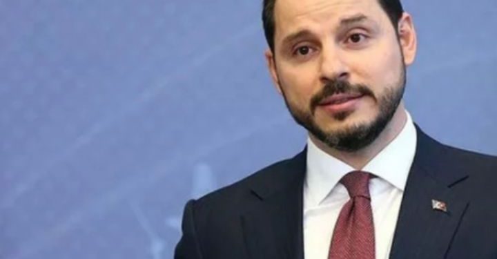 وزير المالية التركي: نستطيع خفض الدولار ولكننا لا نبالي به!