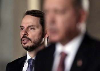 مدير مؤسسة استطلاع رأي: استقالة ألبيرق مسألة أسرية بحتة!