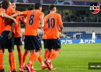 باشاك شهير يتغلب على مانشستر يونايتد