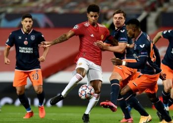 مانشستر يونايتد يسحق باشاك شهير برباعية في دوري أبطال أوروبا