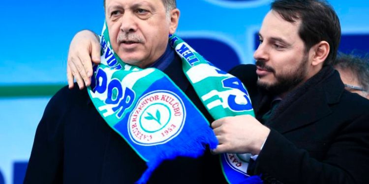 أردوغان يقيل بيرات البيرق من صندوق الثروة التركي